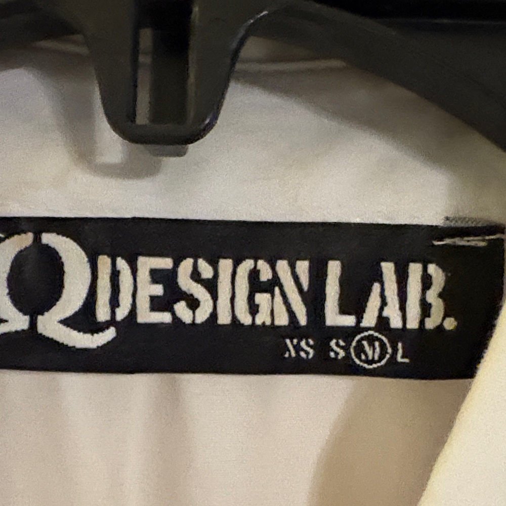 Design Lab Boutique Blouse - Picture 2 of 5